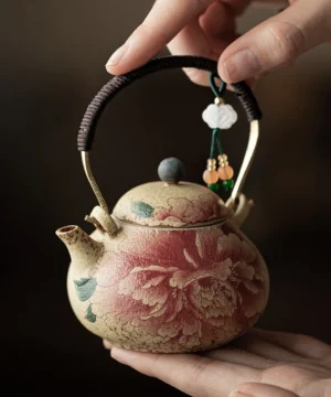 Théière en Céramique Rouge 110ml – Motif Fleur