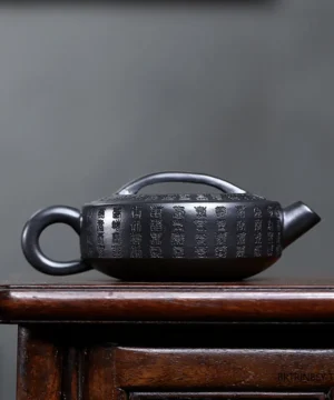 Théière chinoise 180ml Yixing en argile violette