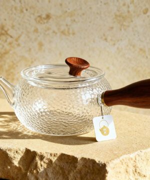 Théière de style japonais avec poignée en bois 280ml