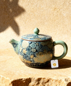 Théière design à fleurs rôties glacées Ru Ware