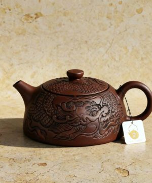 Théière en fonte argile antique traditionnelle motif de dragon